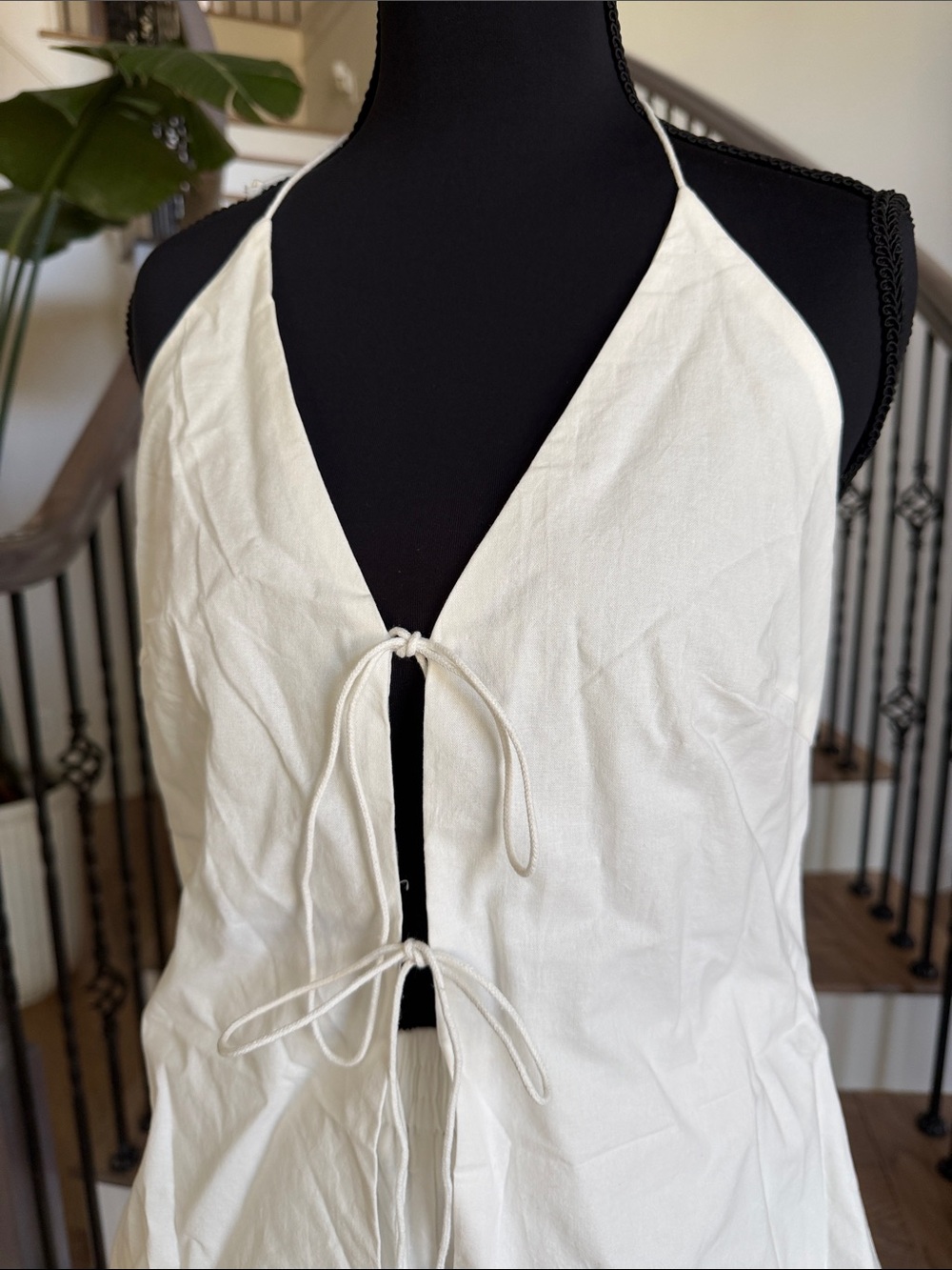 NWT Commense Women’s White Halter Tie-Front Shorts Set (Medium) - Picture 2 of 5